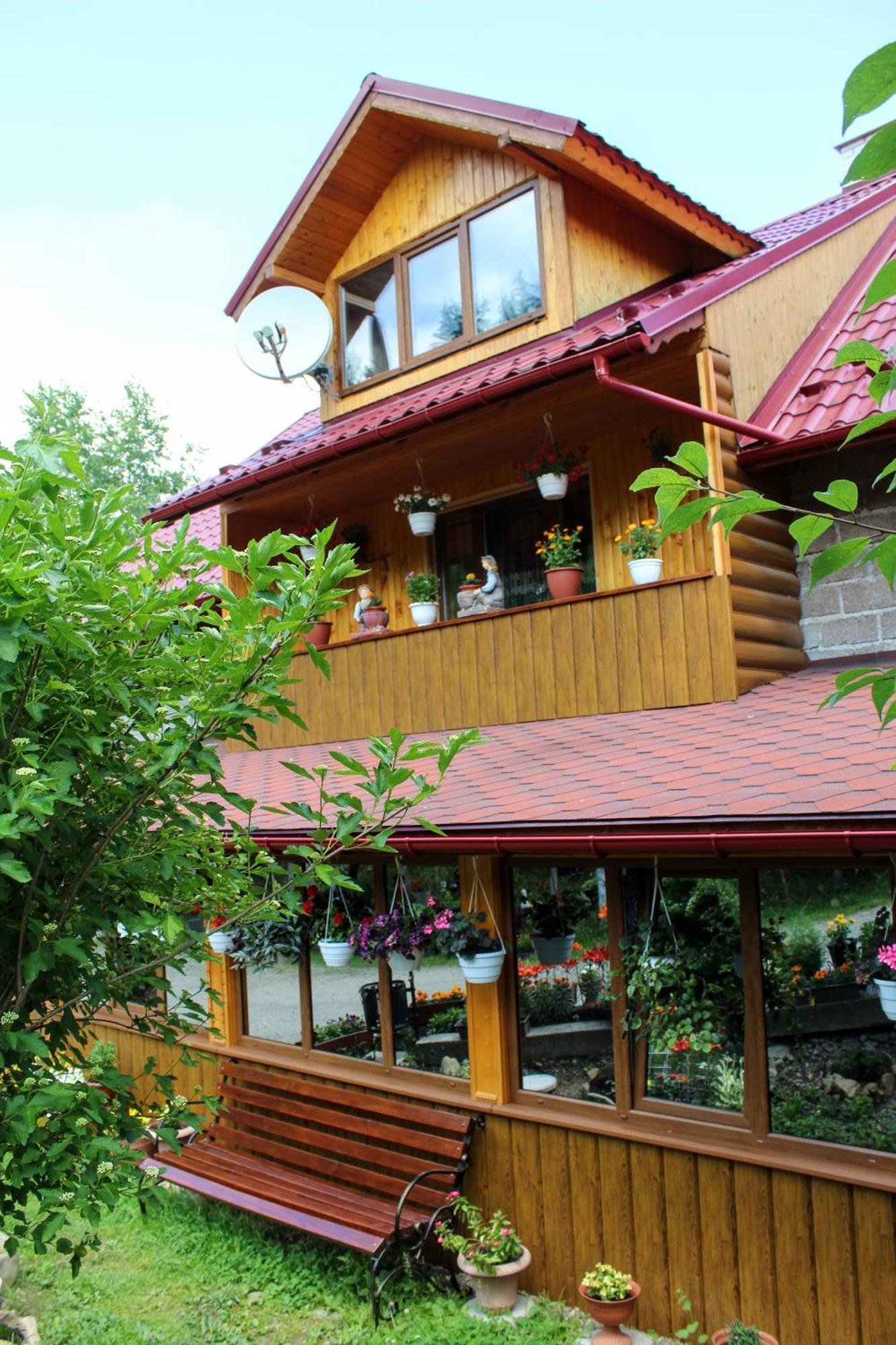 Садиба "У Валентини" Jablunyzja Exterior foto